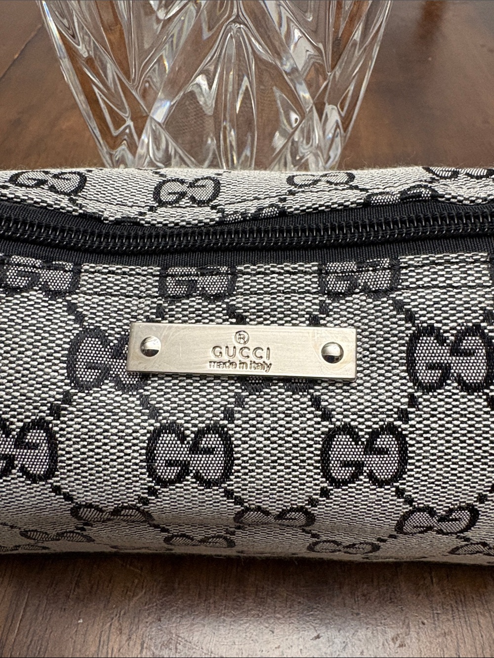 GG Gray and Black Canvas Wristlet with dust bag. New with tags. - Picture 4 of 11